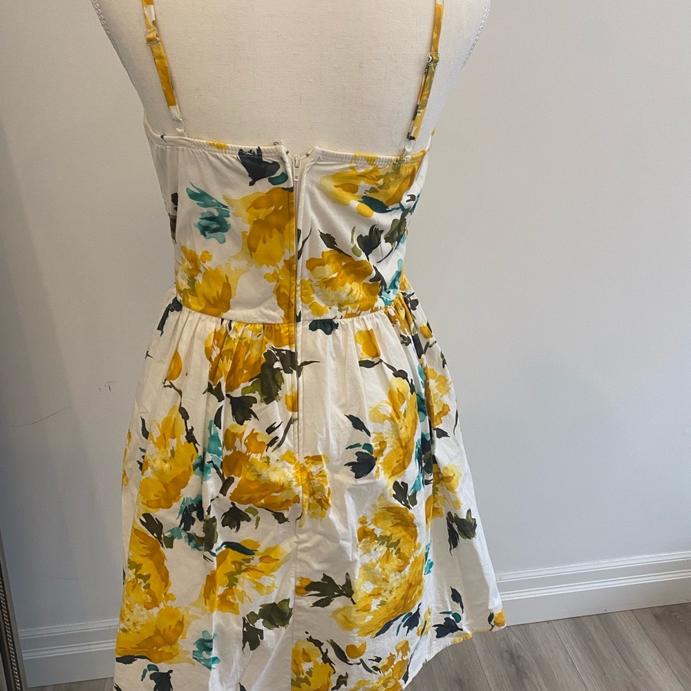 Floral Sundress with Yellow and Green Accents - Picture 3 of 3
